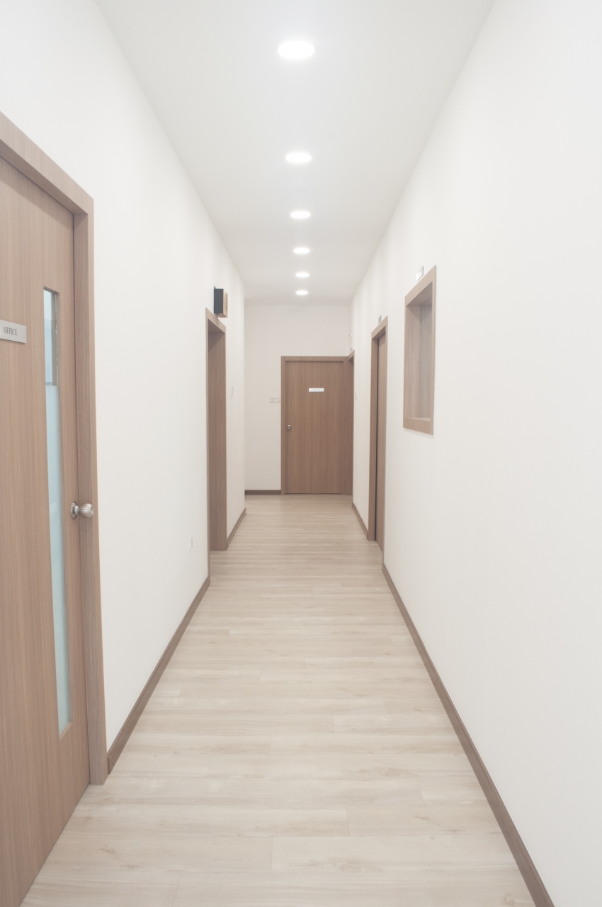 Clinic Tour 2020-11-01 - Hallway